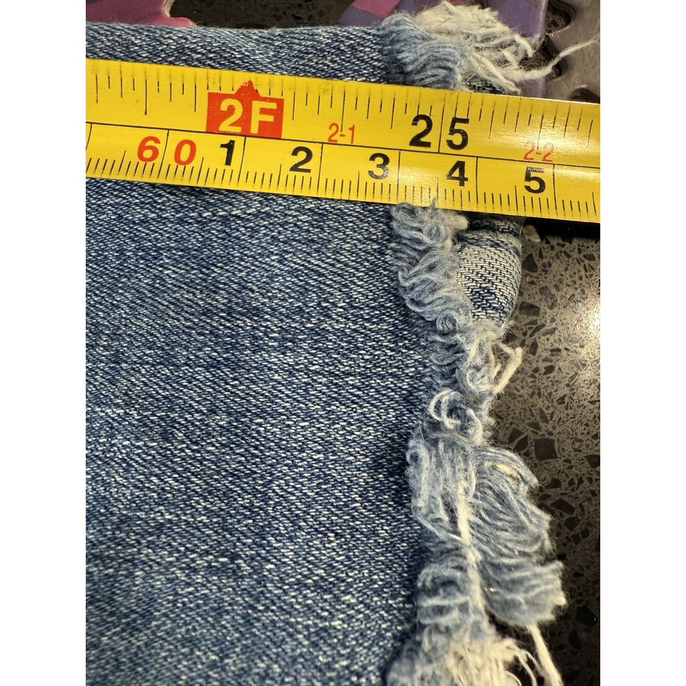Mother The Insider Crop Step Chew in Dancing on Coals Distressed Blue Jeans Sz26 - Picture 9 of 11